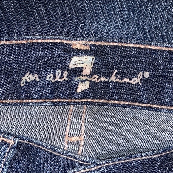 7 For All Mankind DOJO Capris - Picture 5 of 9